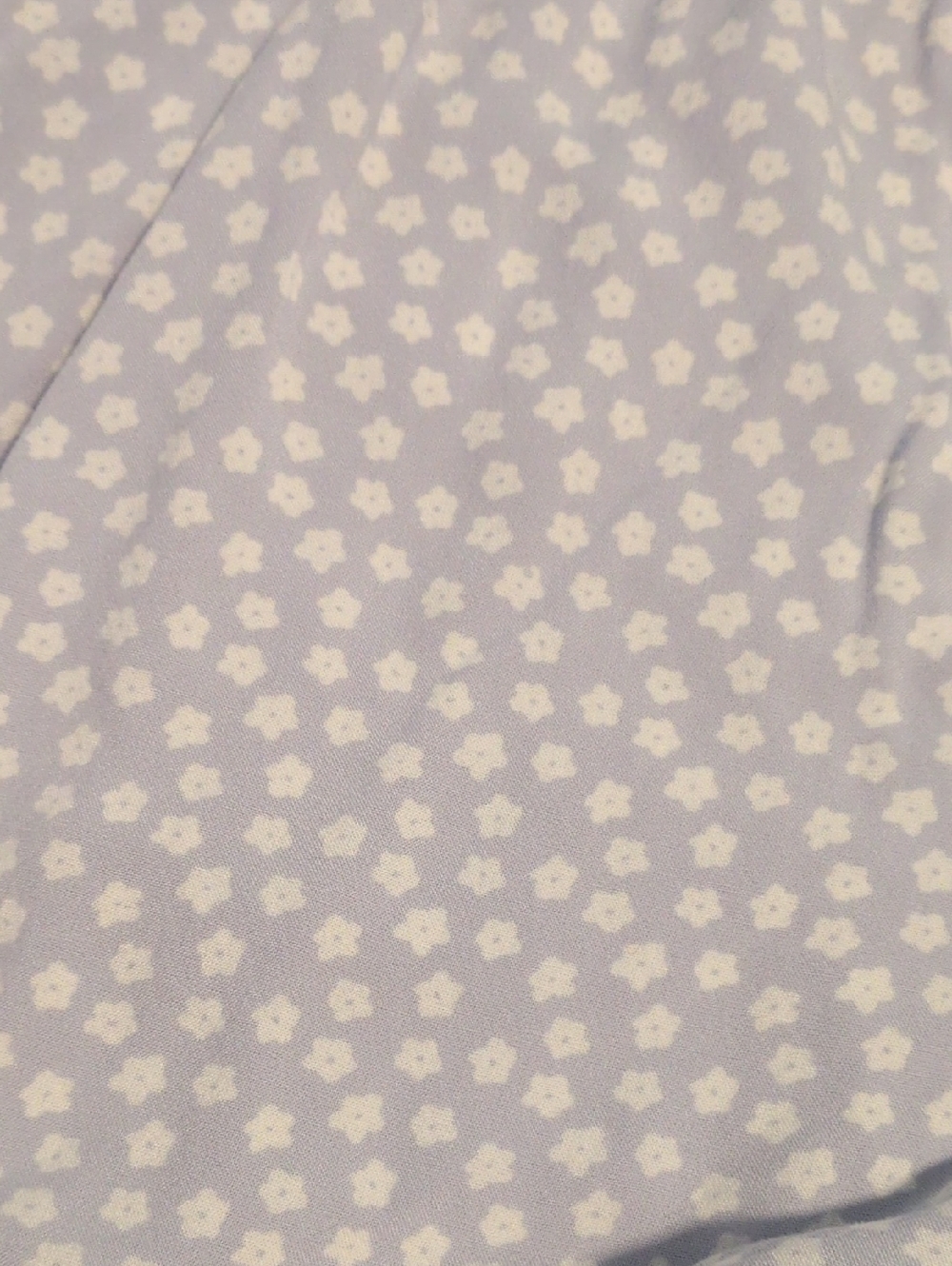 Hollister Light Blue & White Floral Romper Size Medium - Picture 2 of 7